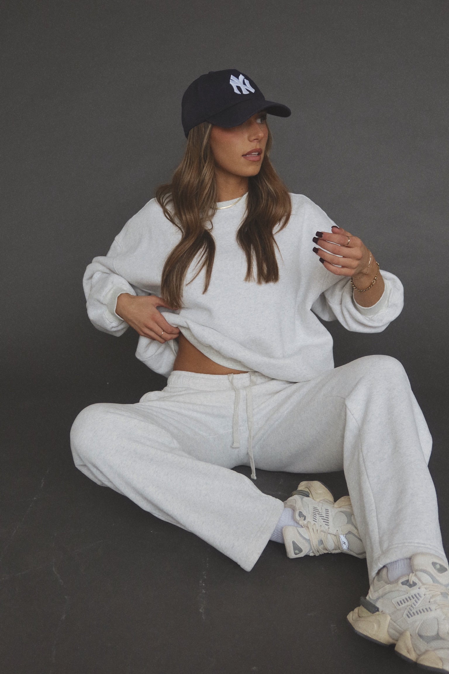 RESTOCKED :Lennox Crew Neck Sweatshirt In Heather White