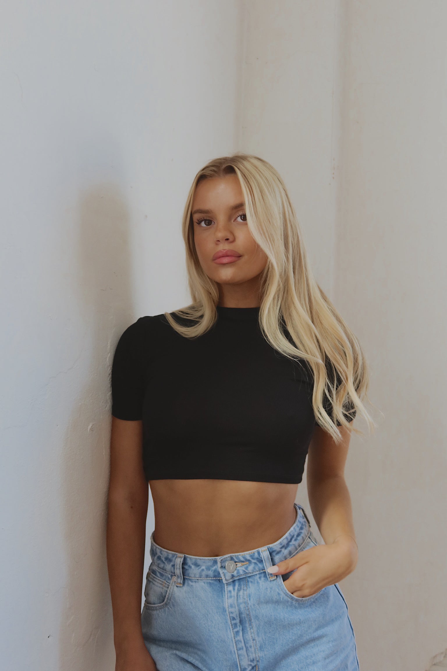 Kellie Baby Tee In Black