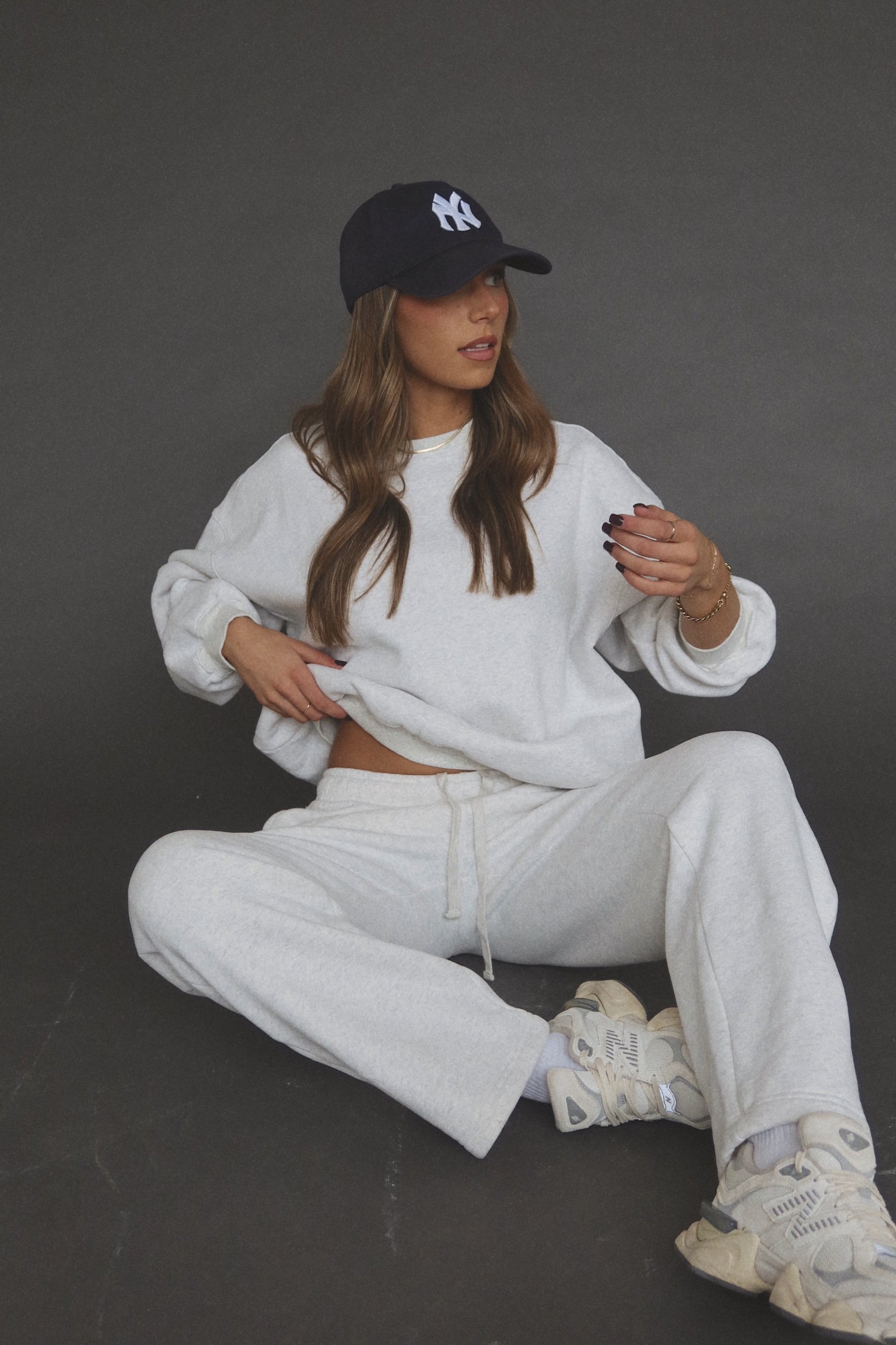 RESTOCKED :Lennox Crew Neck Sweatshirt In Heather White