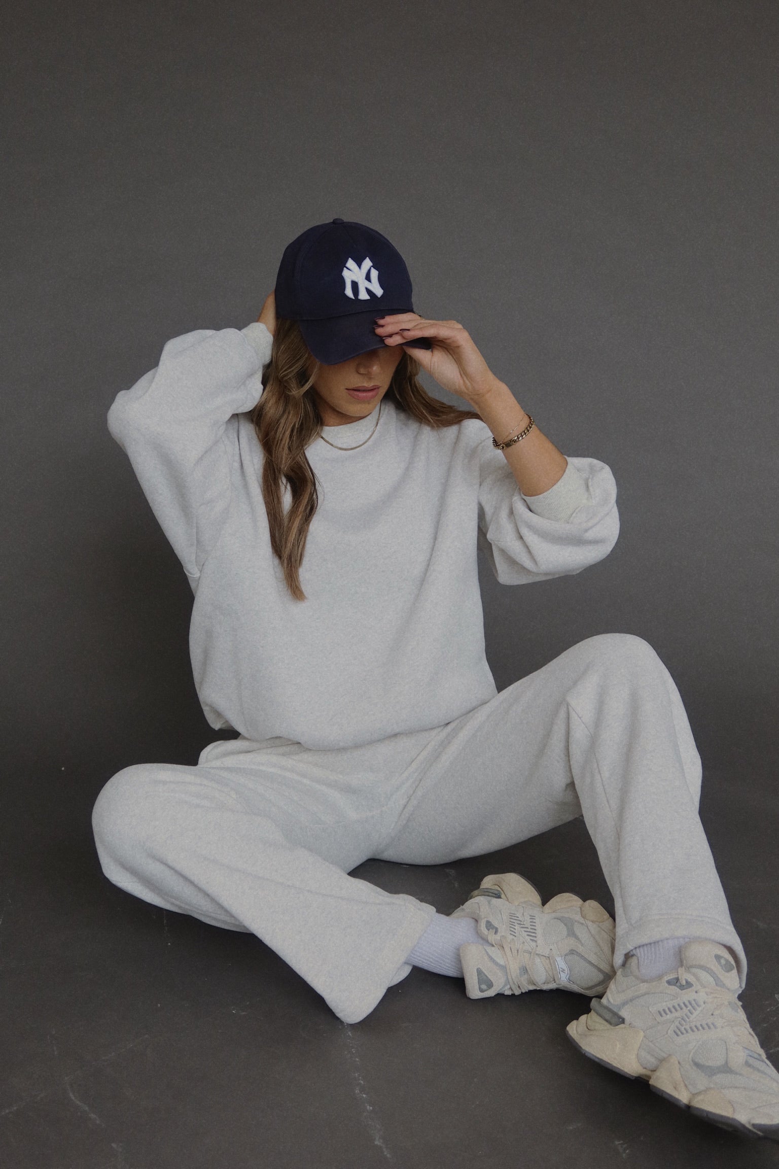 RESTOCKED :Lennox Crew Neck Sweatshirt In Heather White