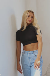 Kellie Baby Tee In Black