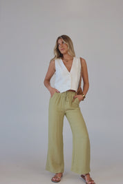 Leila White Linen Vest