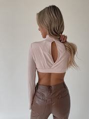 Gracia Long Sleeve Cropped Top