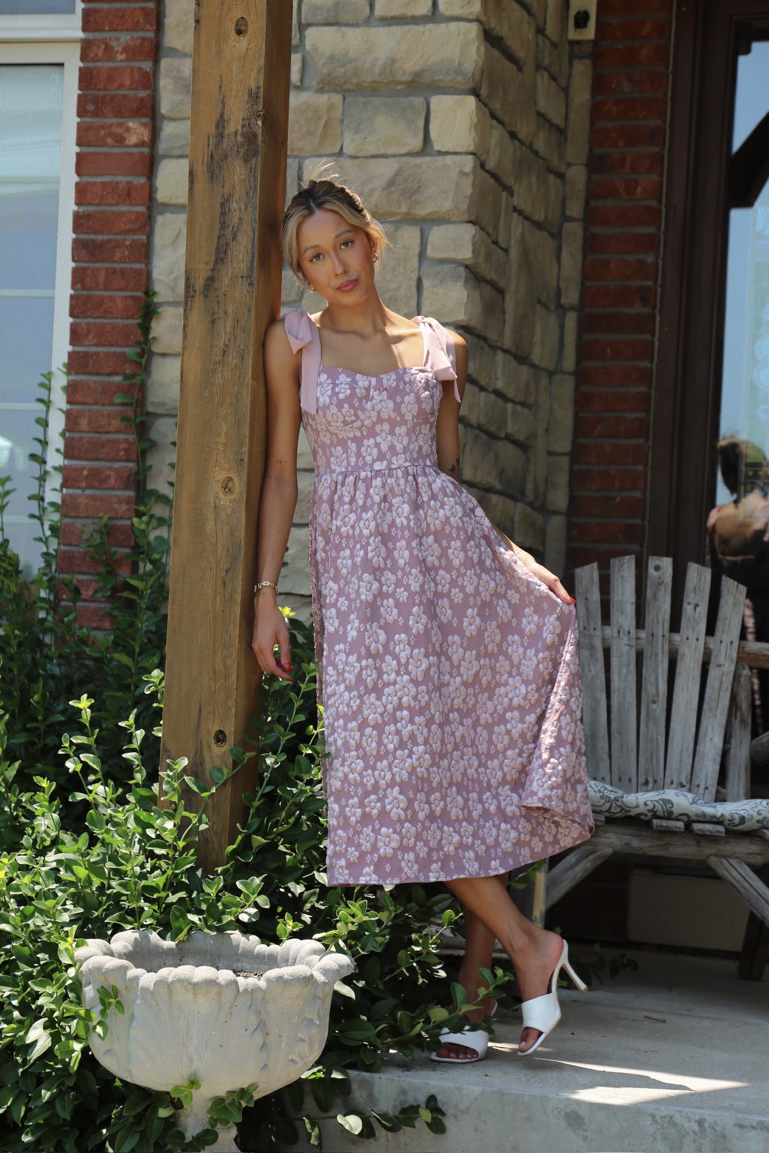 ワンピース Lace Trimmed Floral Dress mauve M Mauve Pink Jacquard Midi Dress – Madida Clothing