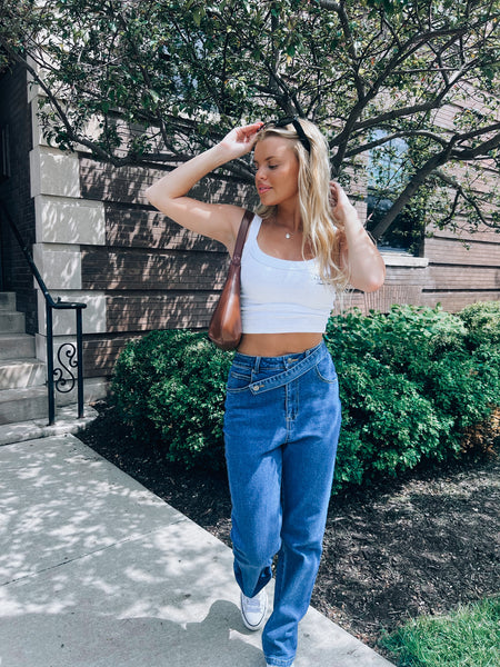 high waisted jeans and crop top tumblr