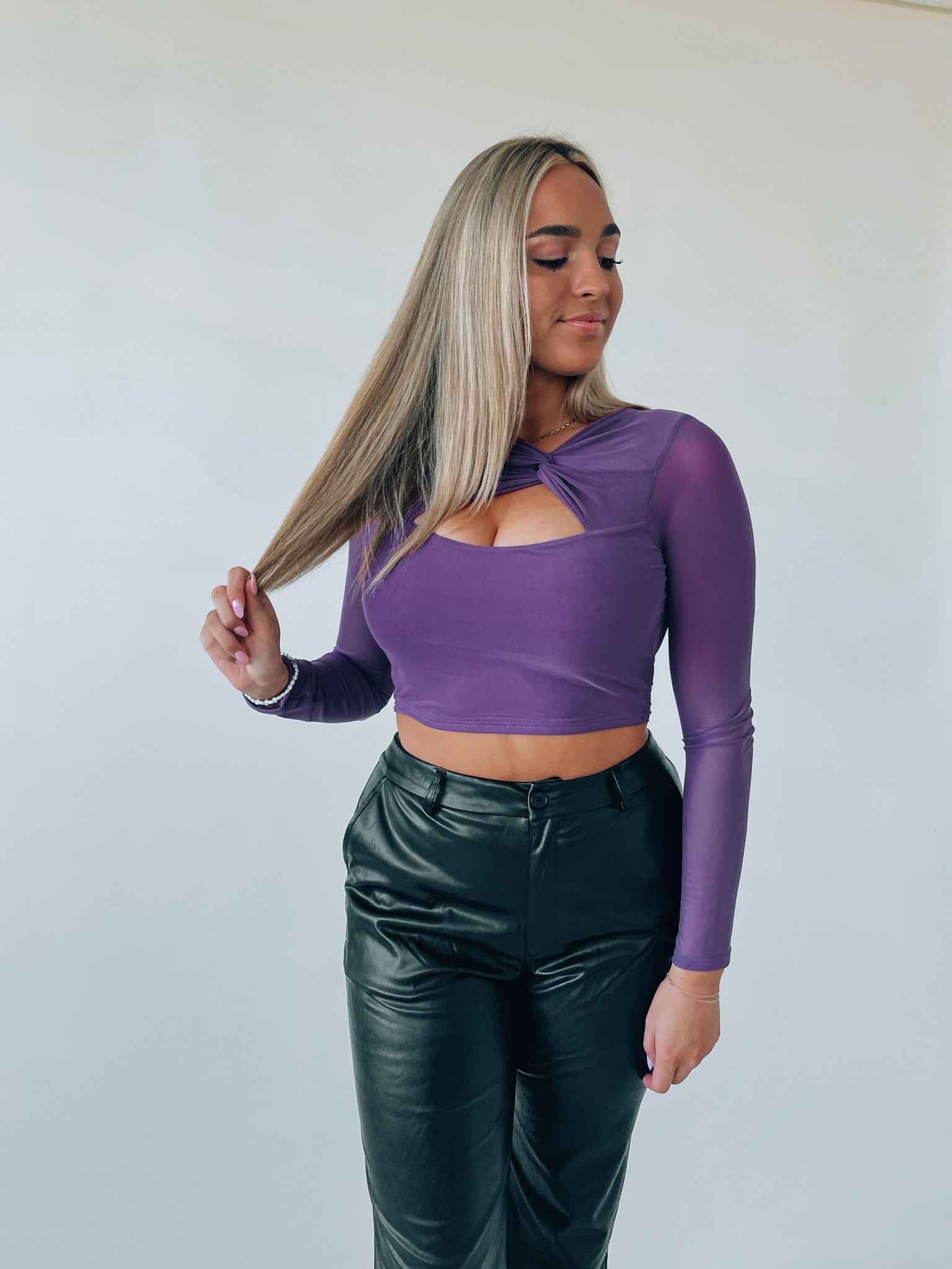 Eva Twist Front Top In Purple