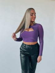 Eva Twist Front Top In Purple