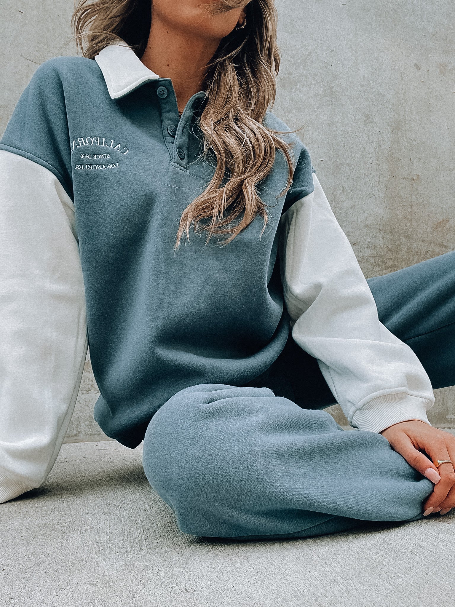Cali Collared Sweatshirt