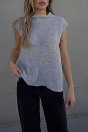 Noa Sleeveless Knit Top In Grey