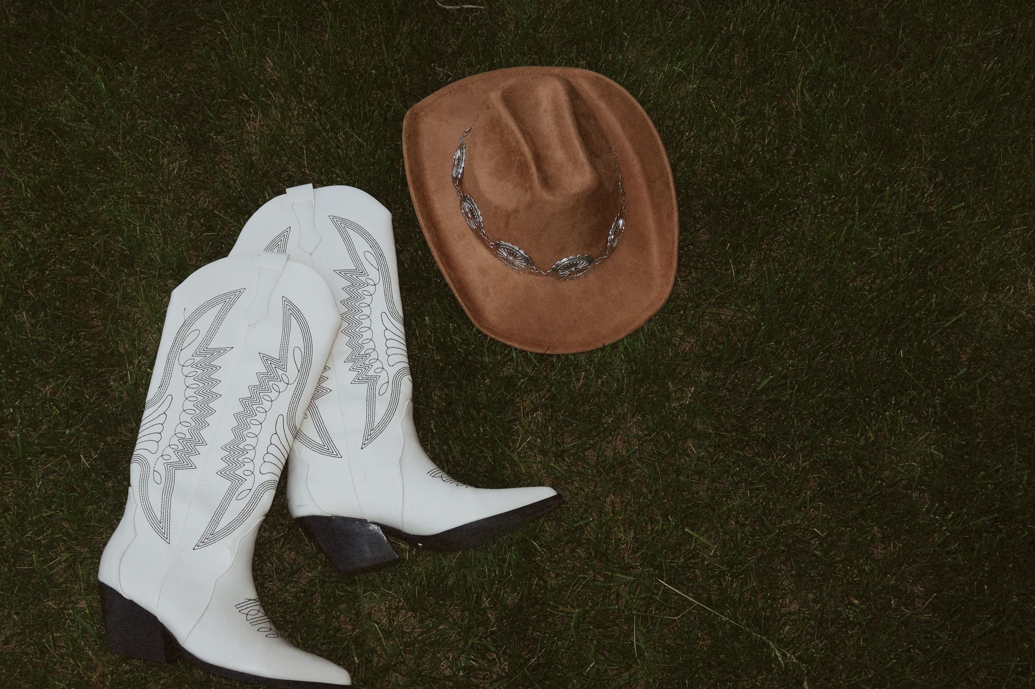 BILLINI : Zayda Ivory Cowgirl Boot