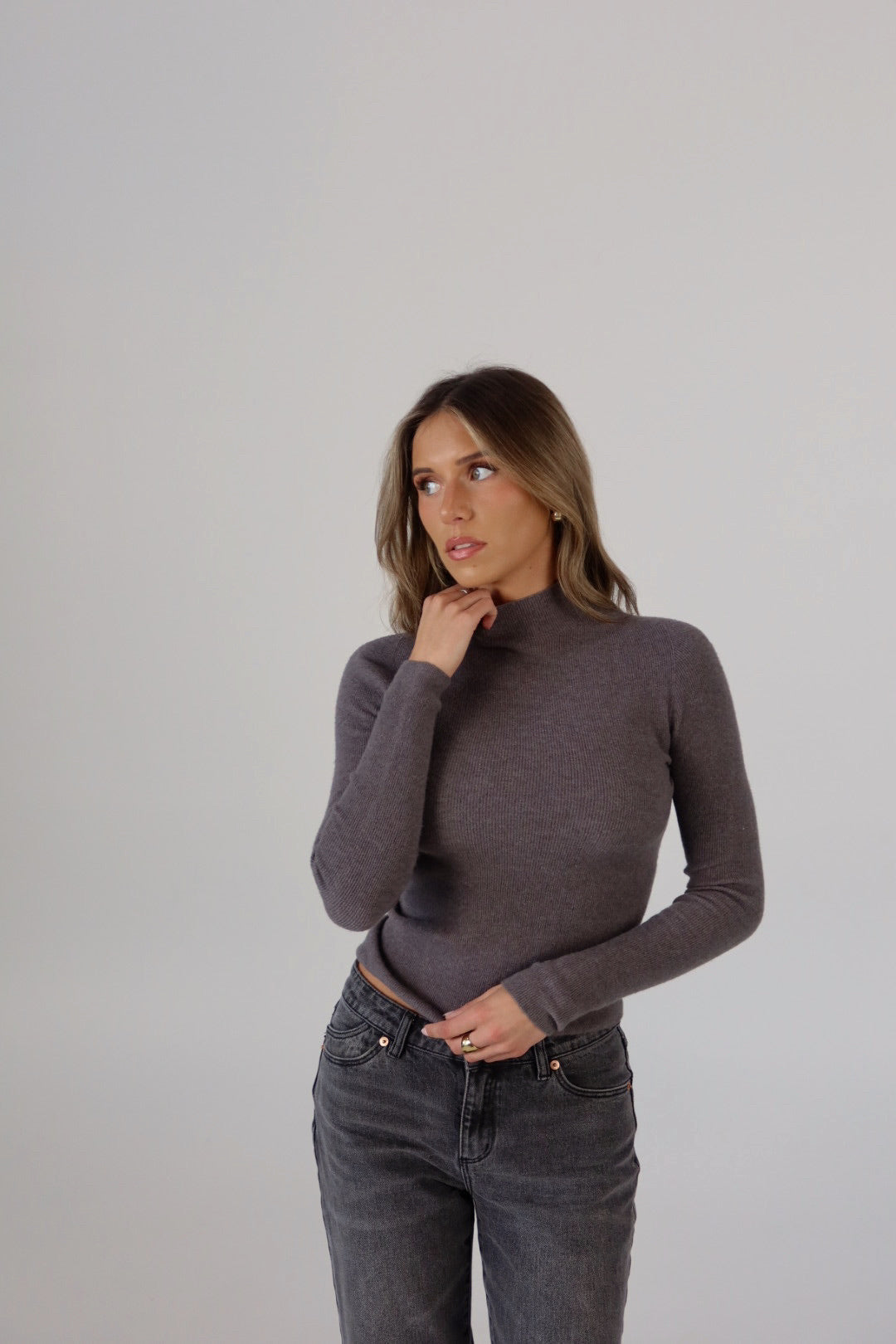 Classic Ribbed Turtleneck Sweater in Grey