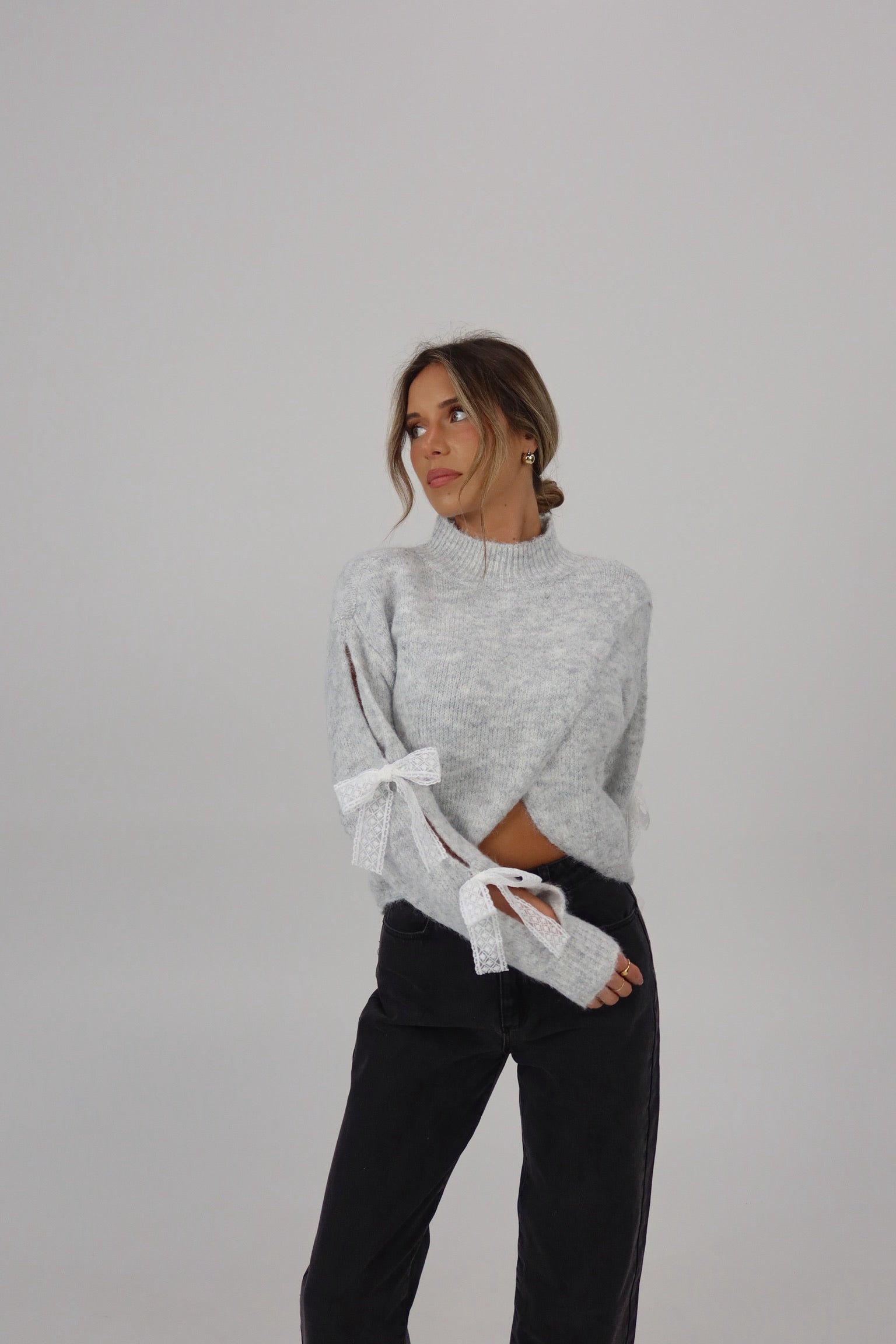 The Ribbon Bow Cross-Front Crop in Grey