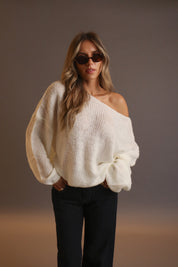 Kacey Boat Neck Pullover Sweater In Ivory