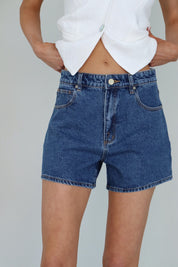 ABRAND : Venice Short Bella In Mid Blue