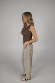 Willow Barrel Jeans In Stone