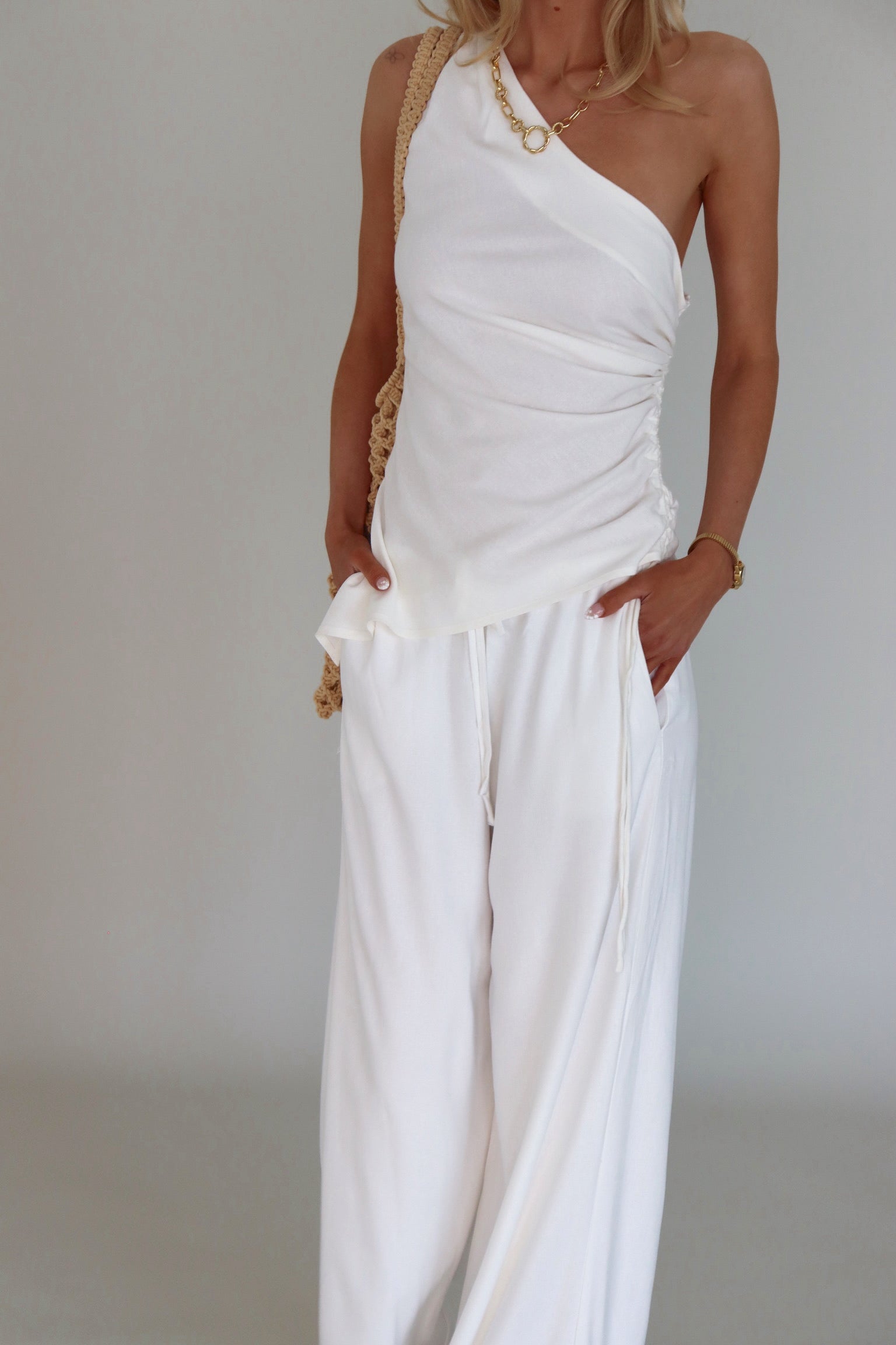 Inez Linen One Shoulder Top in Ivory