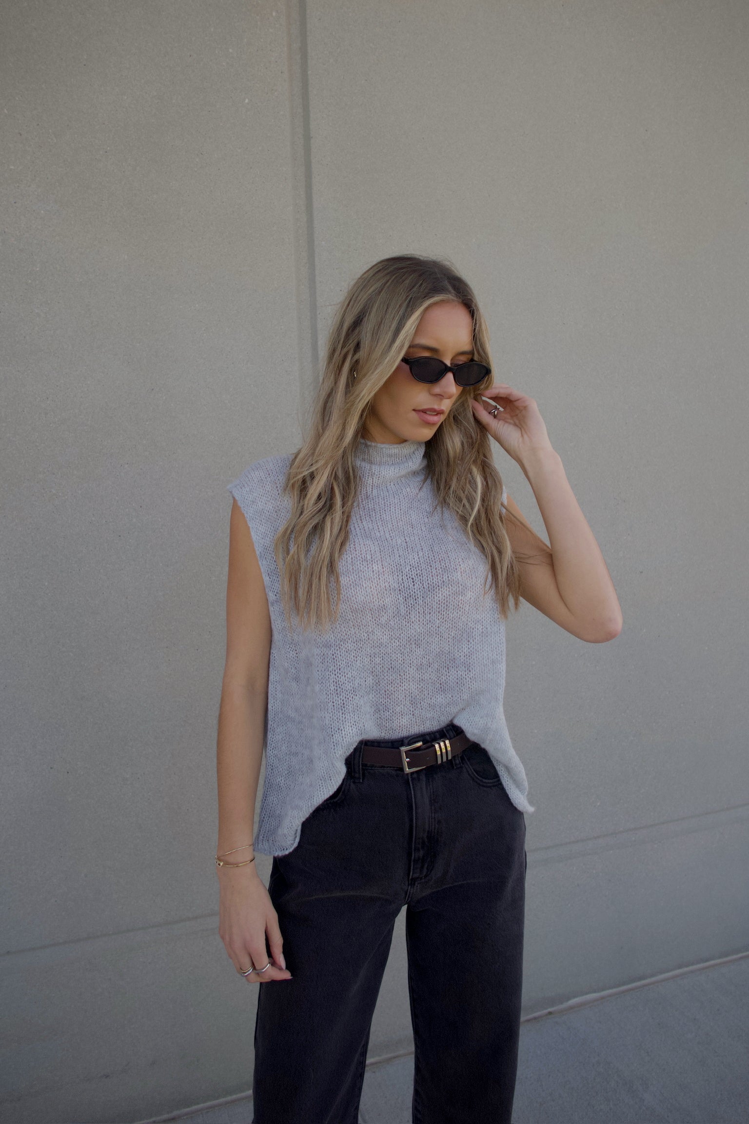 Noa Sleeveless Knit Top In Grey