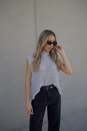 Noa Sleeveless Knit Top In Grey