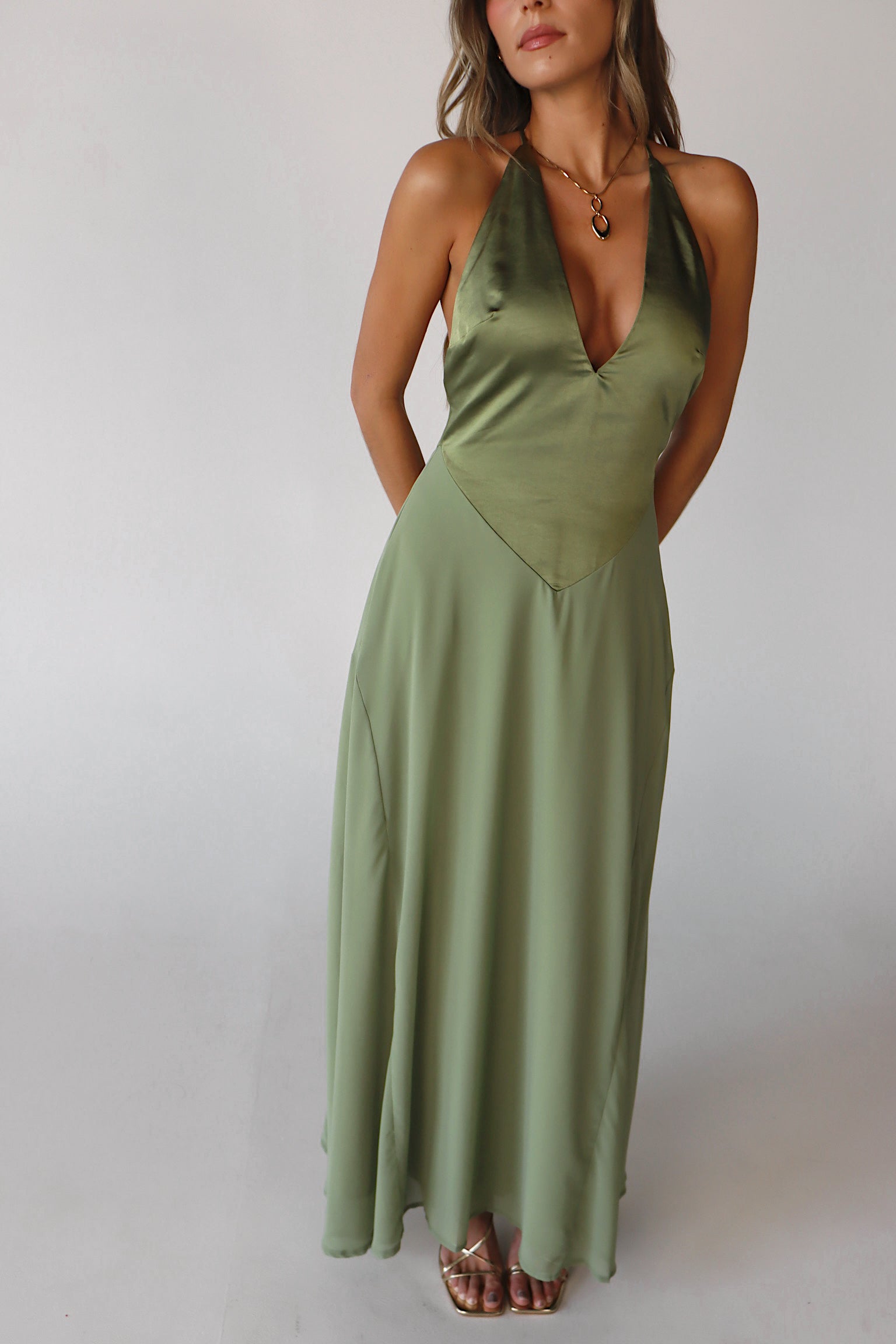 Giada Contrast Maxi Dress in Olive