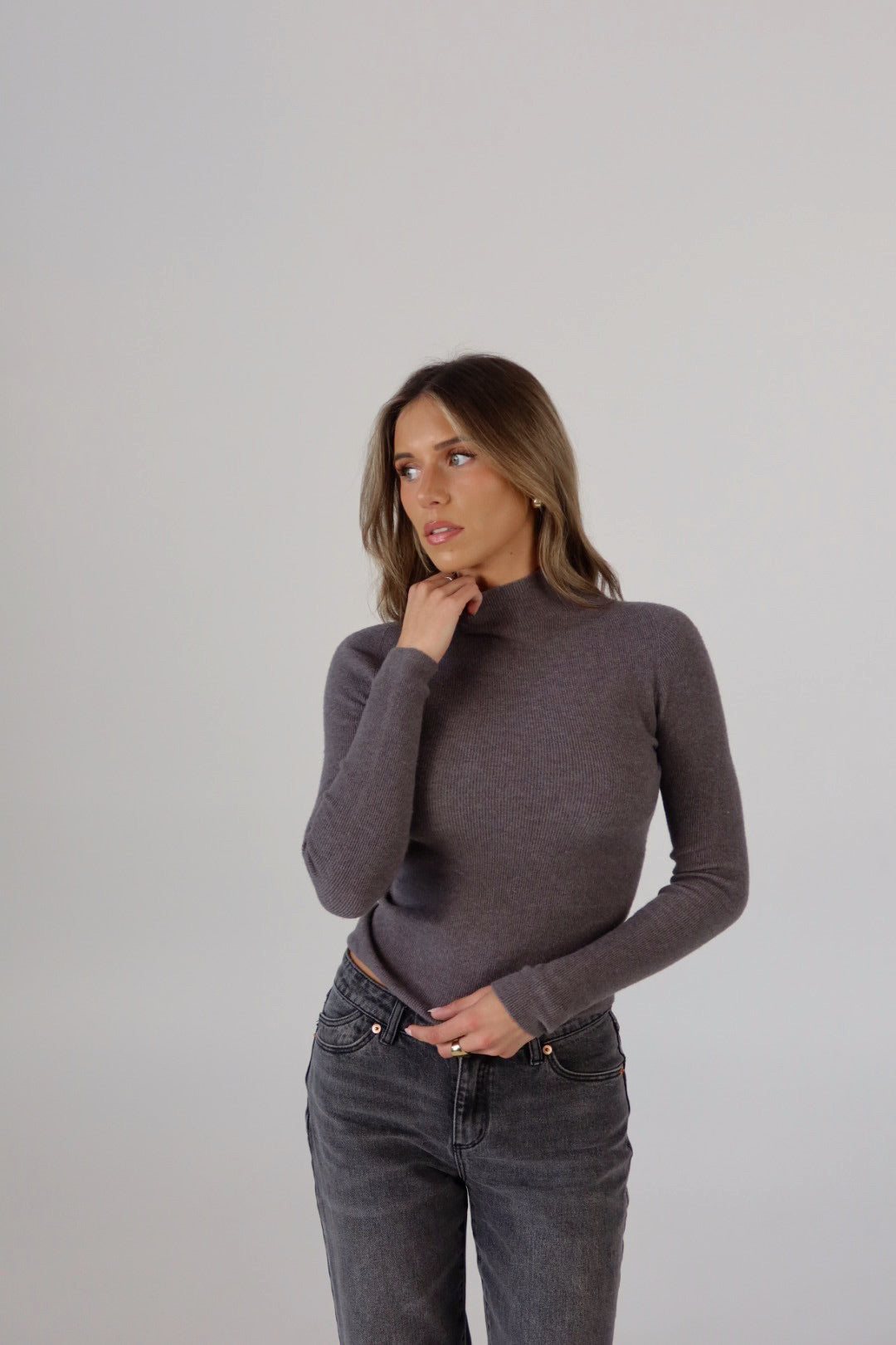 Classic Ribbed Turtleneck Sweater in Grey