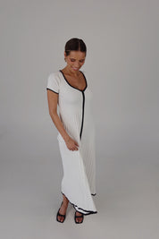 Pleated Contrast Binding Maxi Sweater Dress