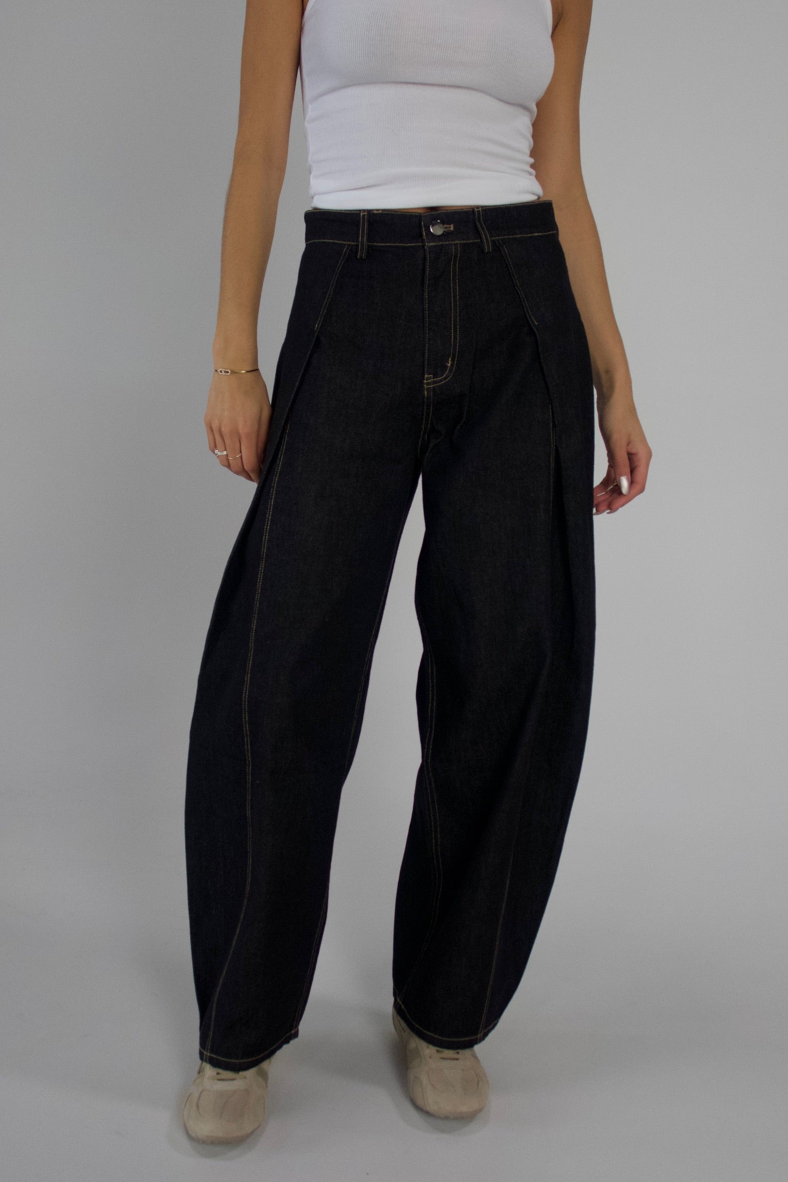 Prestyn Pleated Barrel Jean