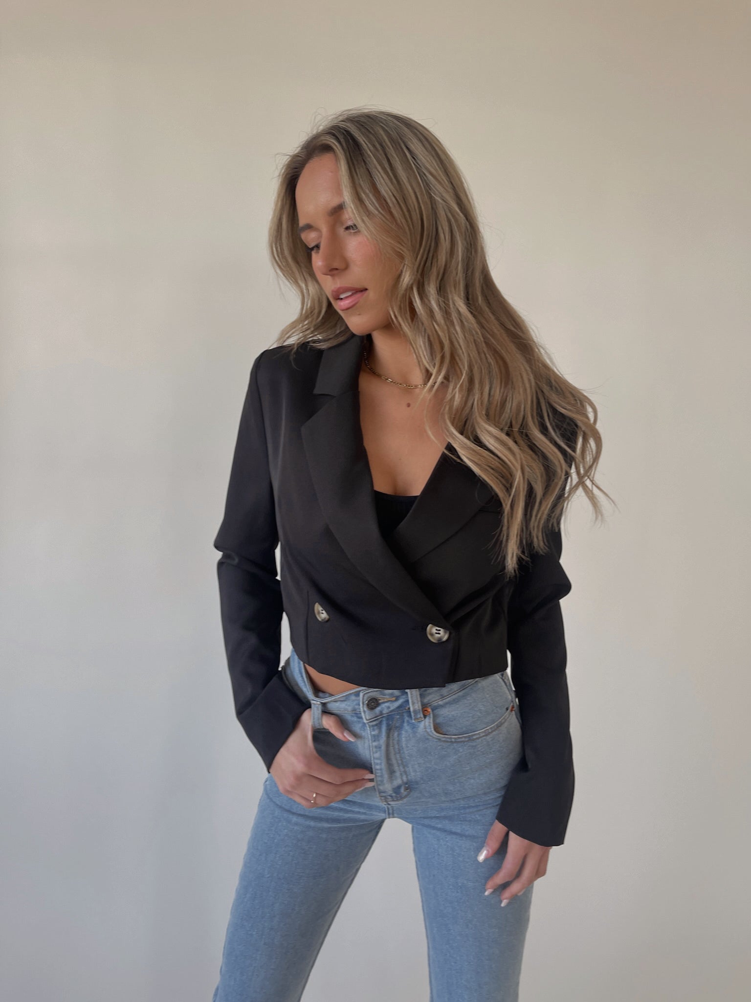 Devon Cropped Blazer in Black