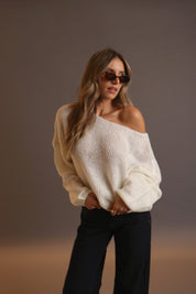 Kacey Boat Neck Pullover Sweater In Ivory