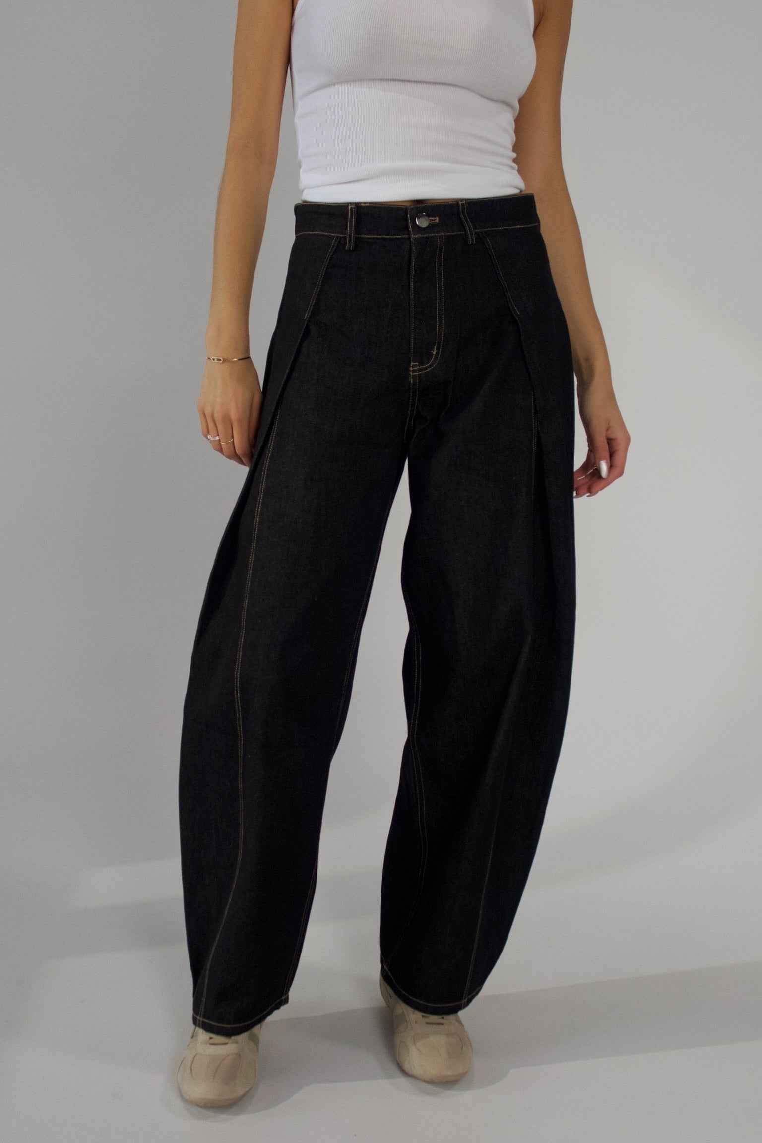 Prestyn Pleated Barrel Jean