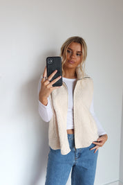 Mila Sherpa Vest