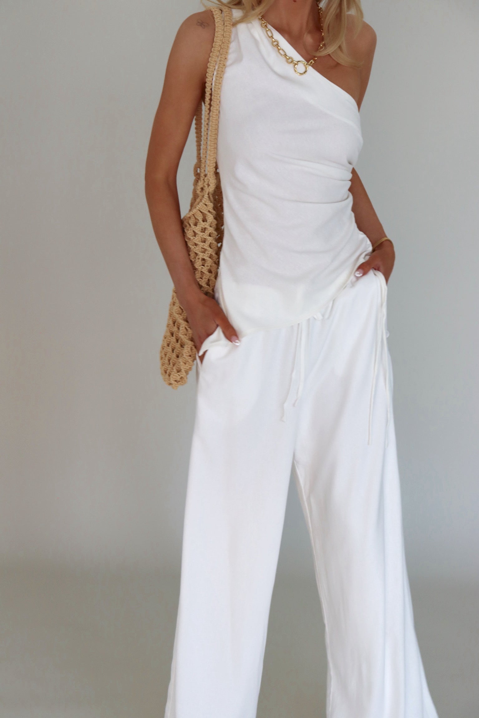 Inez Linen One Shoulder Top in Ivory