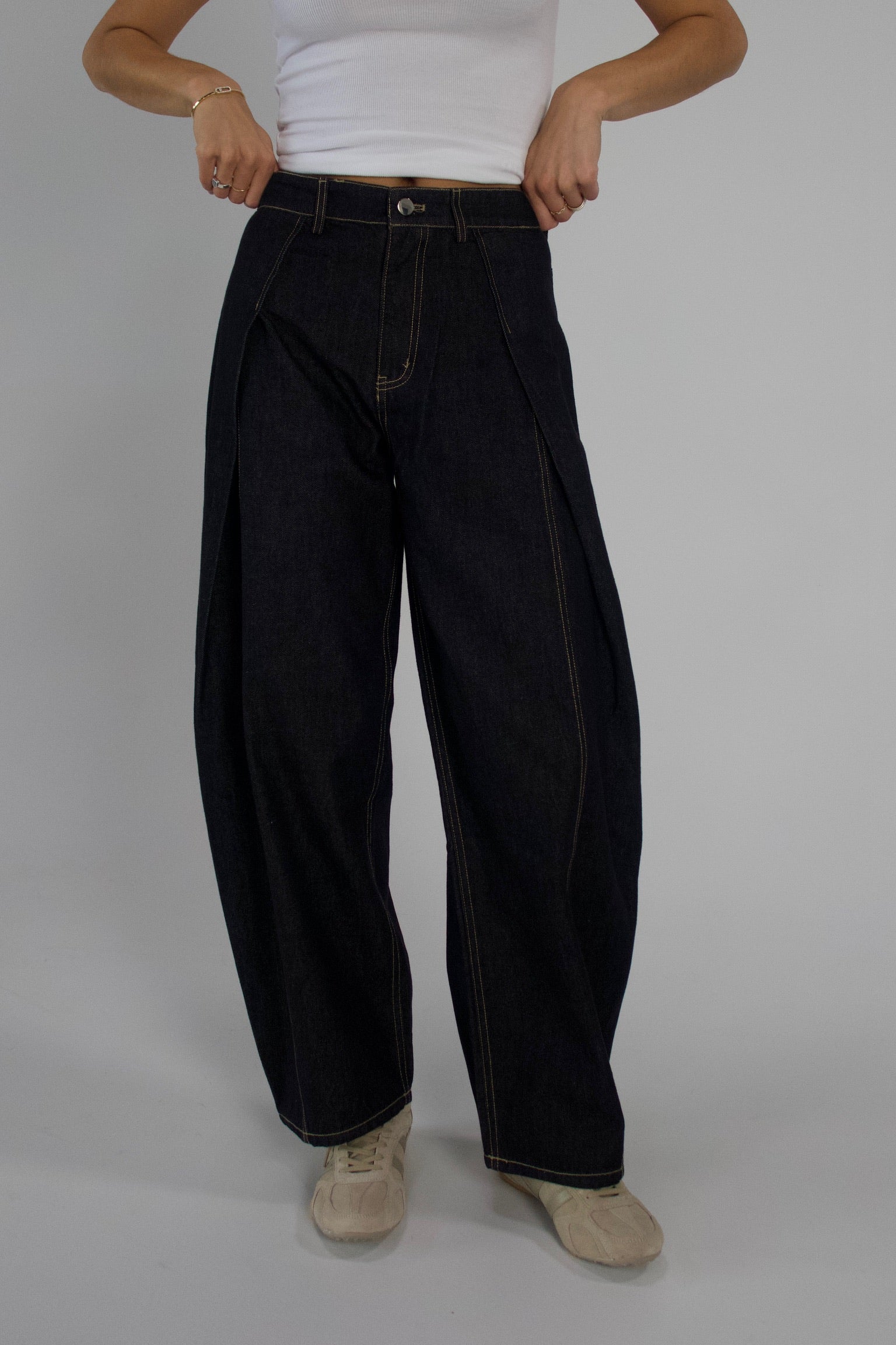 Prestyn Pleated Barrel Jean