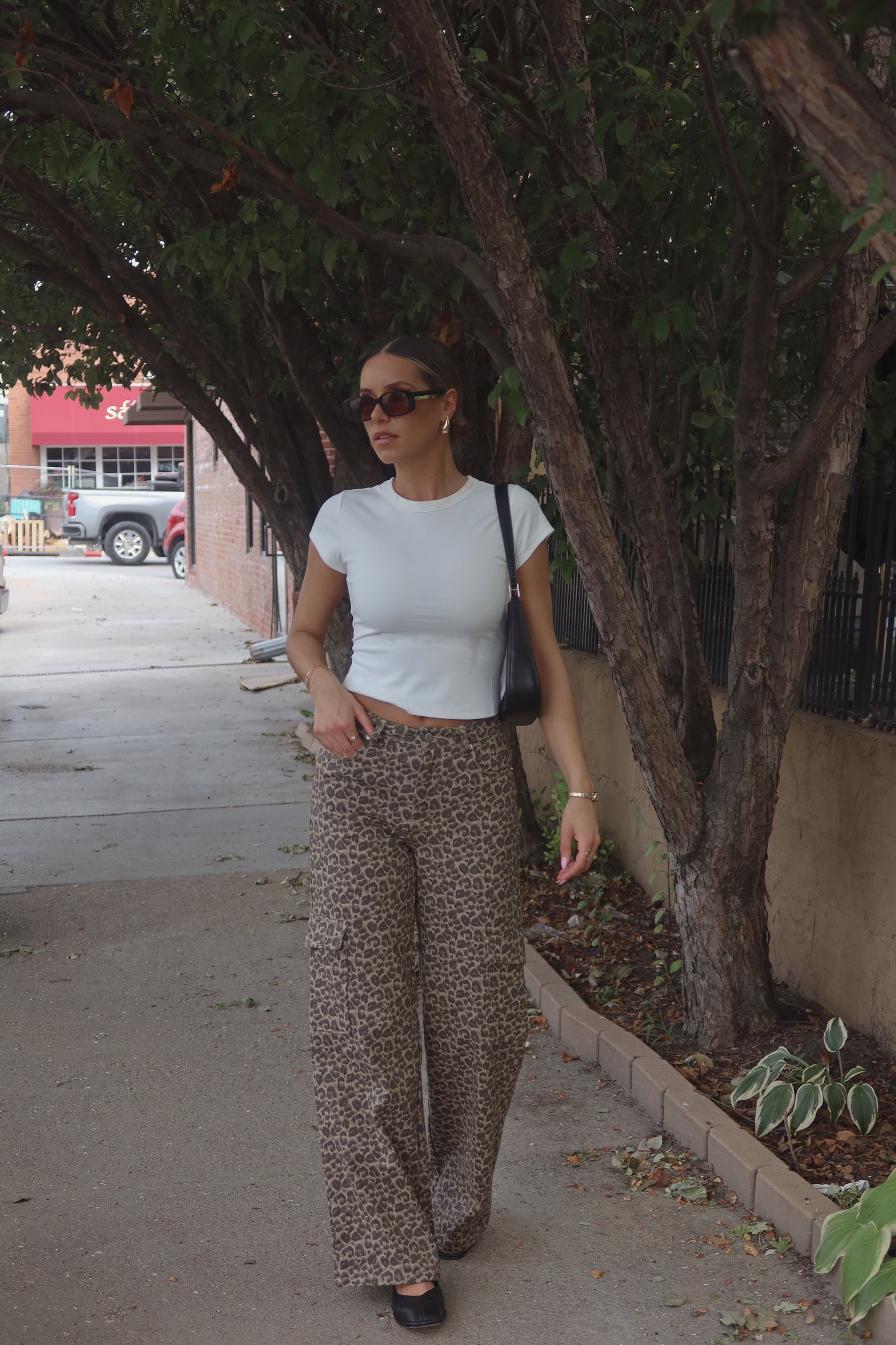 Mid Rise Leopard Print Cargo Pants