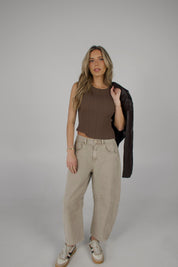 Willow Barrel Jeans In Stone