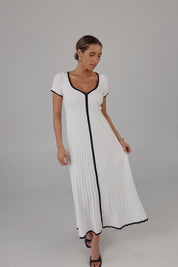 Pleated Contrast Binding Maxi Sweater Dress