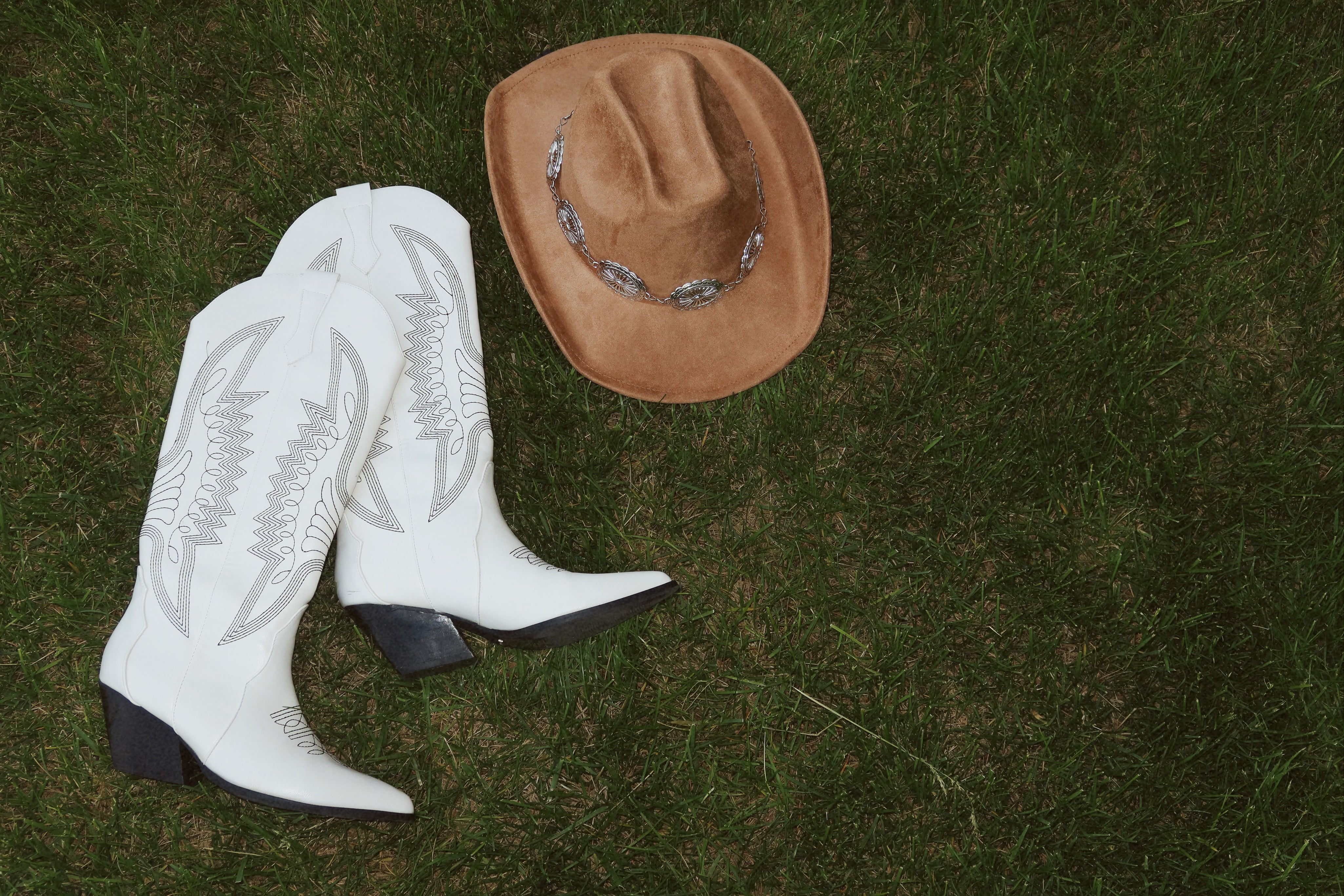BILLINI : Zayda Ivory Cowgirl Boot