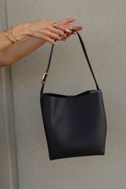 BILLINI : Francesca Shoulder Bag In Black