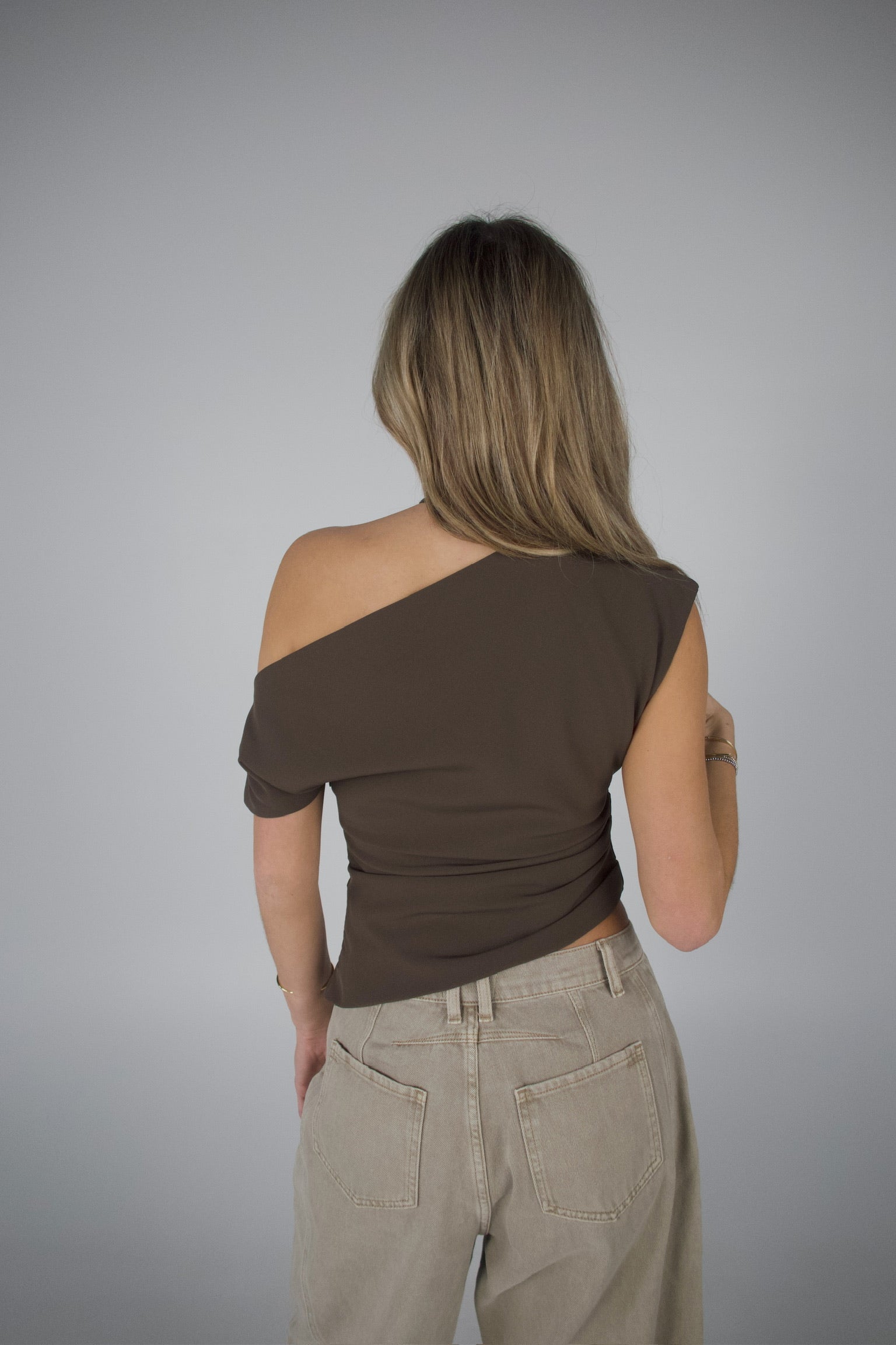 Alyah Asymmetrical One Shoulder Top
