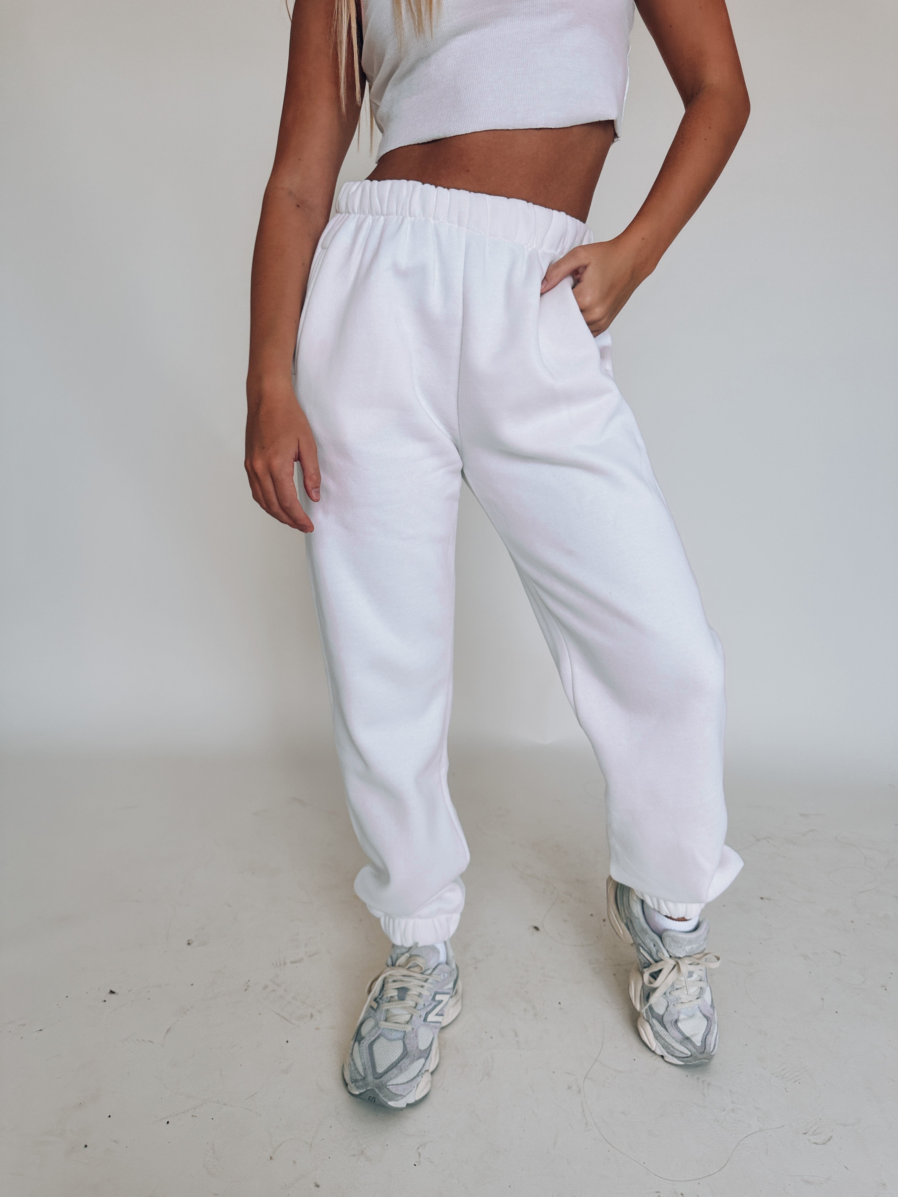 Naomi Joggers In White