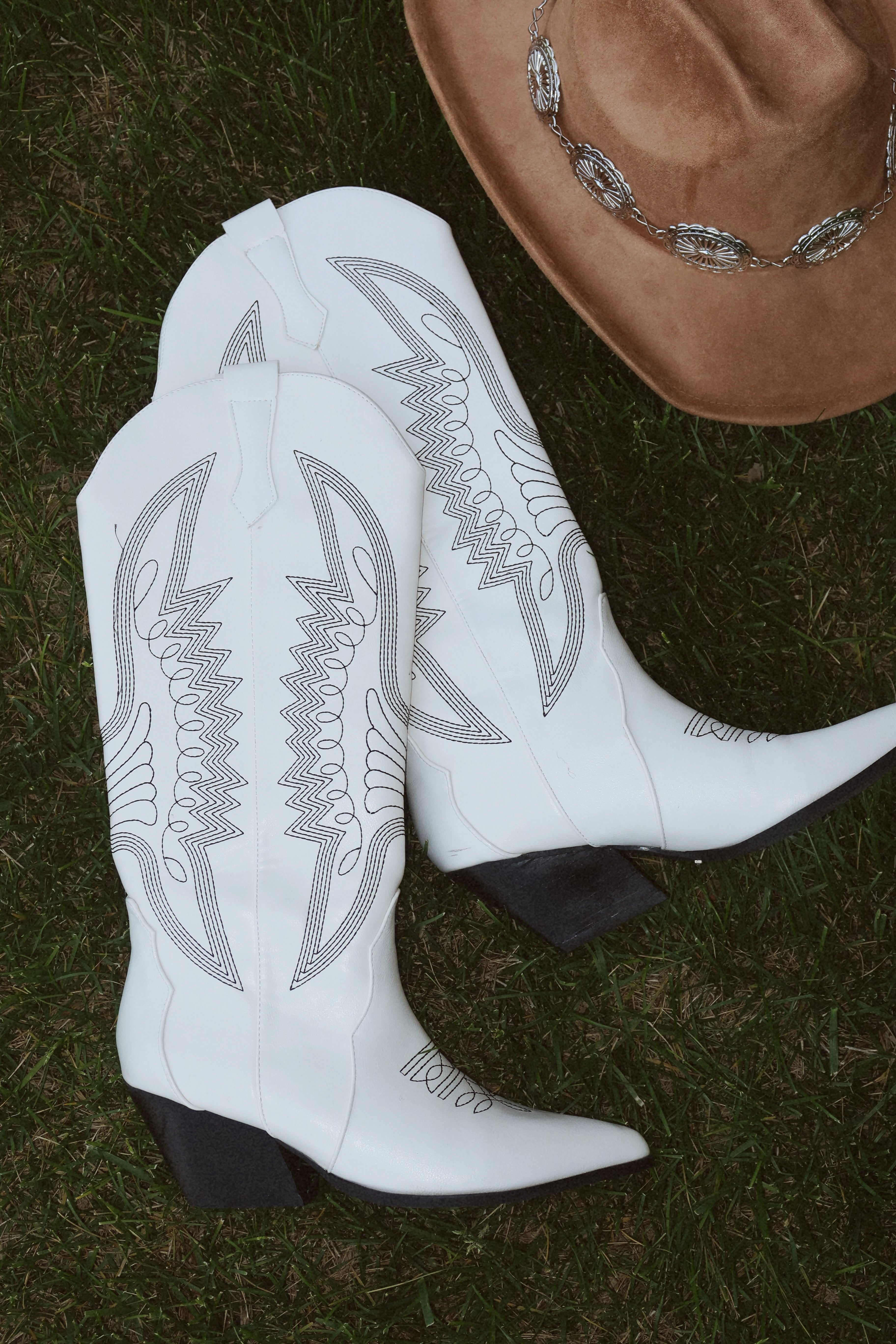 BILLINI : Zayda Ivory Cowgirl Boot