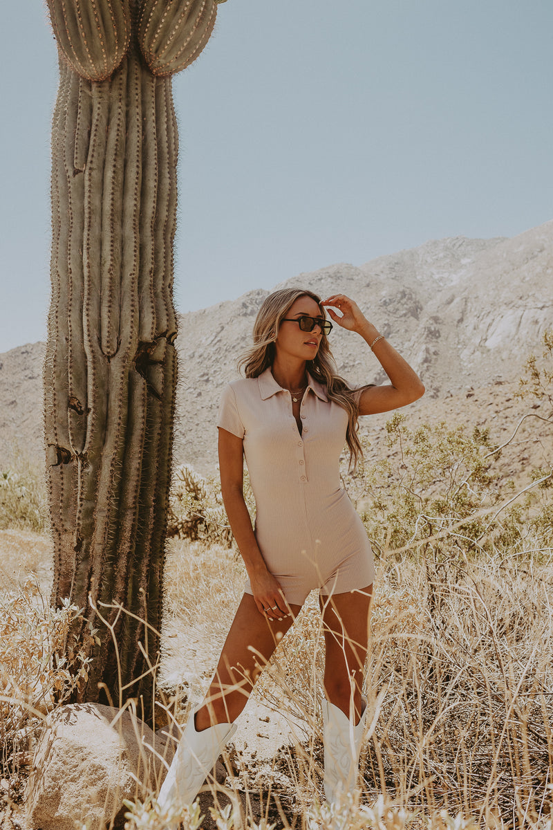 REALITY: Tomorrowland Classic Vintage Sunglasses