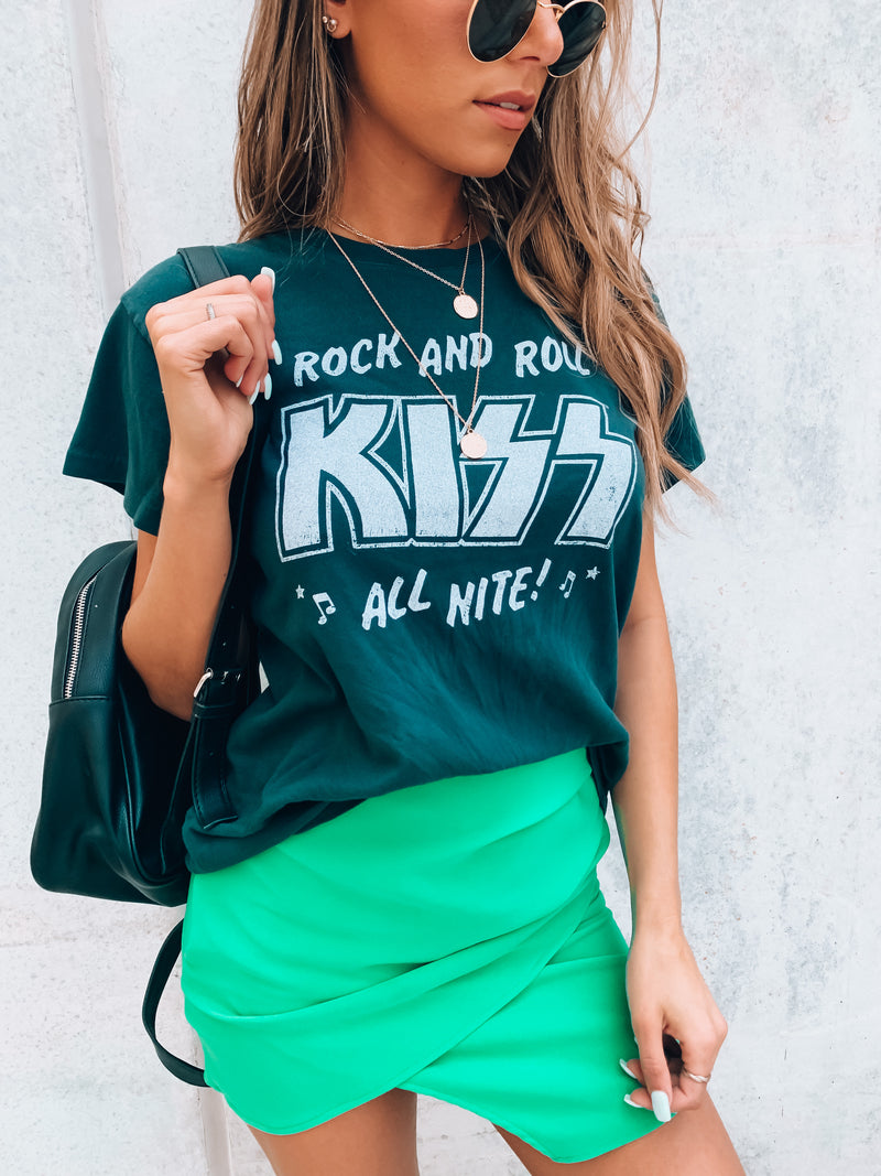 SALE: DayDreamer Rock And Roll Kiss Graphic Tee