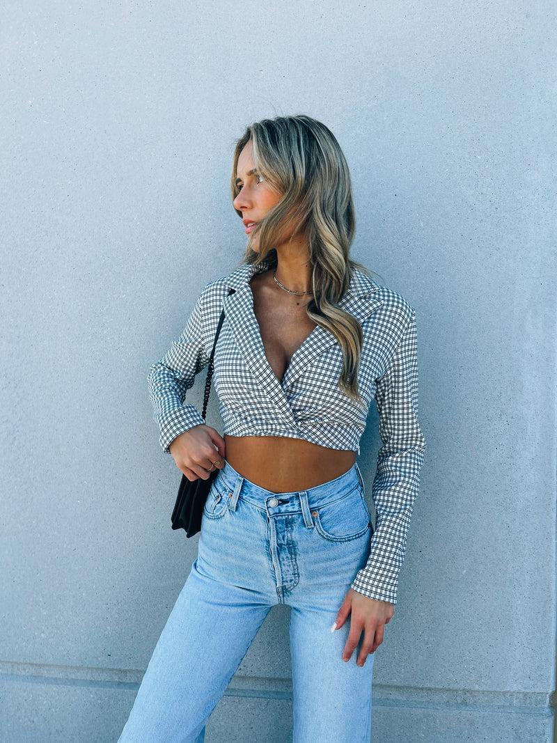 Black And White Checkered Long Sleeve Crop