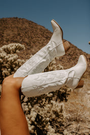 BILLINI: Urson Cowboy Boot In White